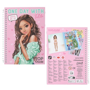 Альбом с наклейками "Наряди меня"